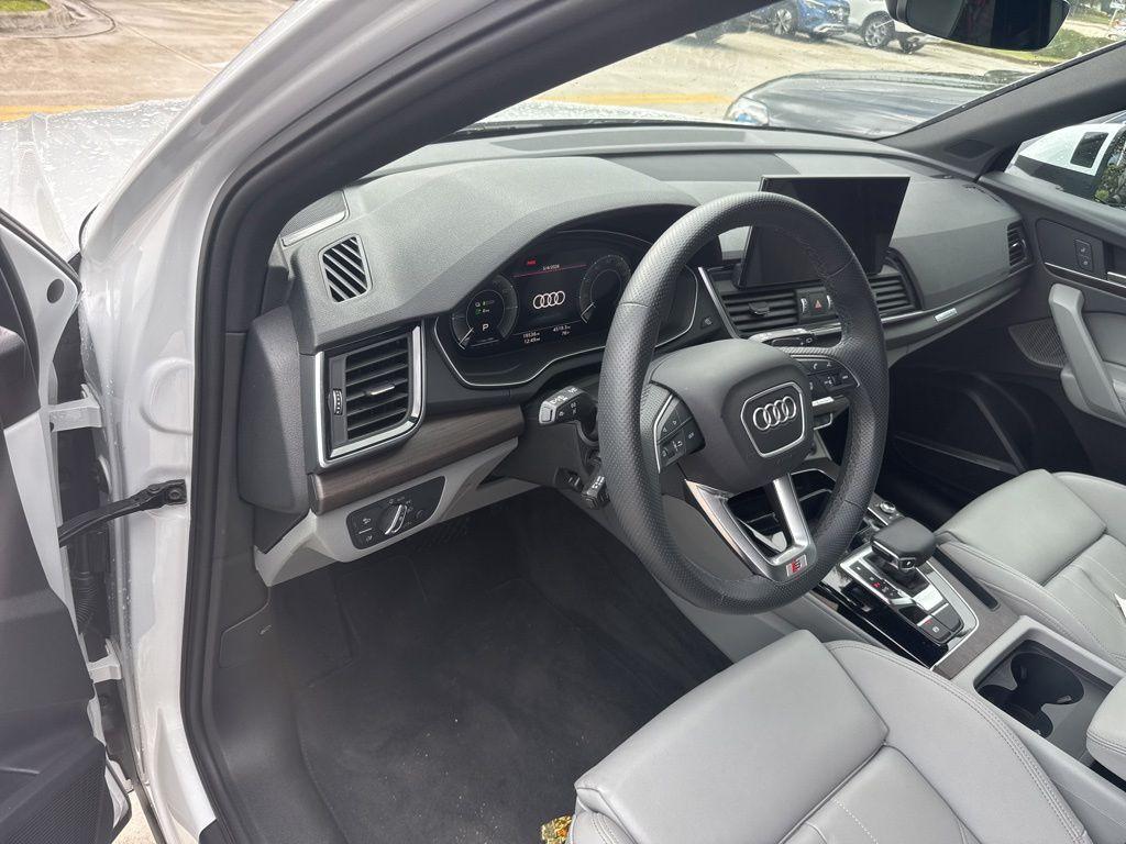 used 2024 Audi Q5 e car, priced at $40,995