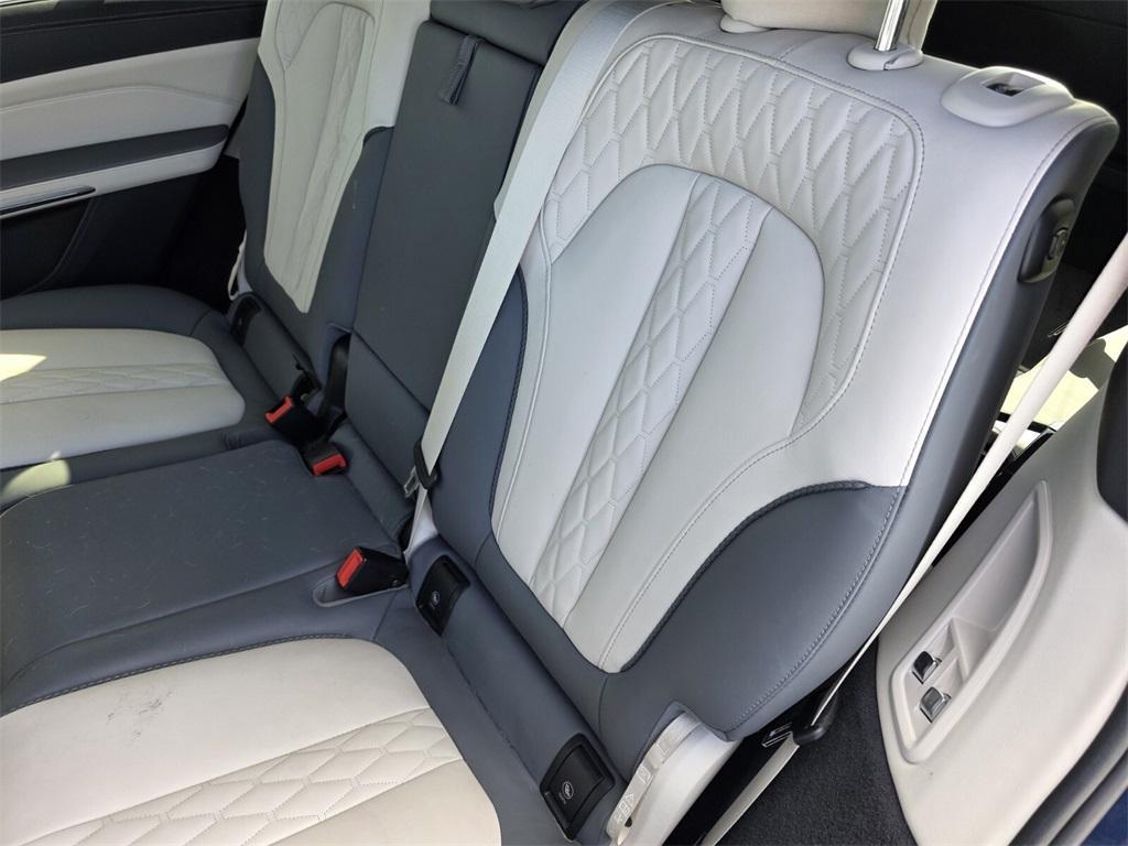 used 2024 BMW X7 car, priced at $82,995