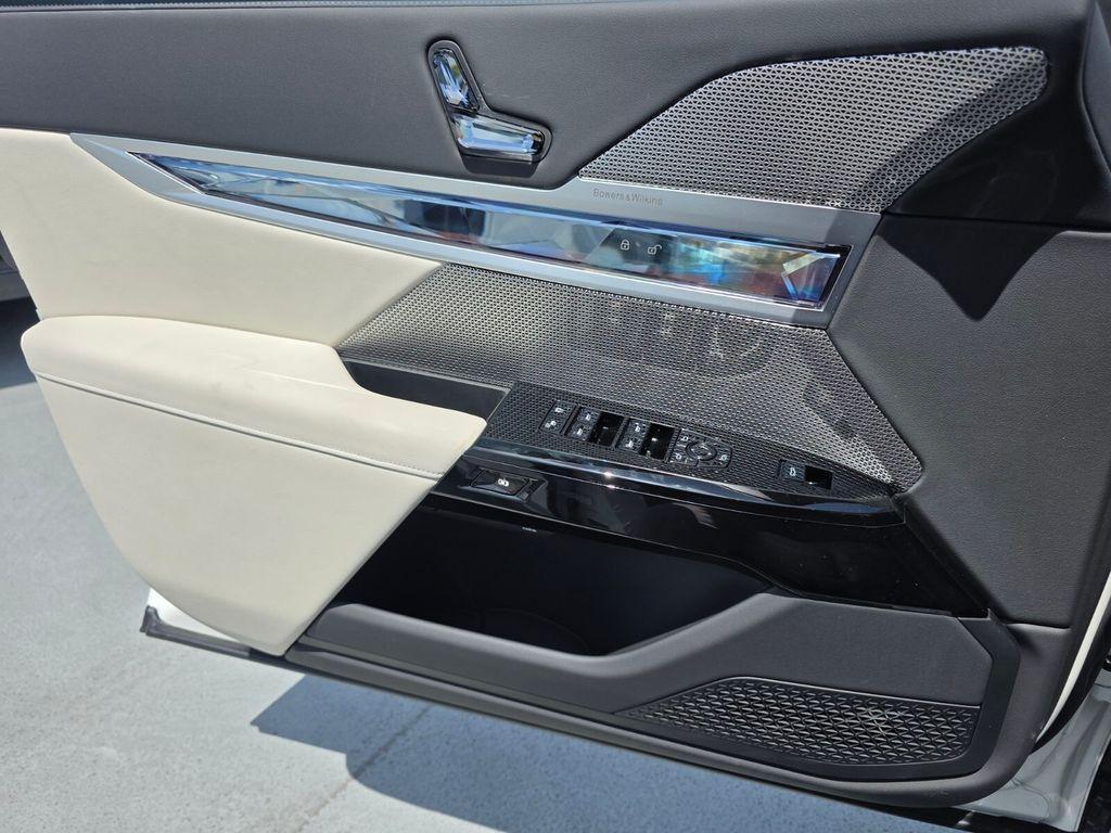 new 2026 BMW 760 car, priced at $133,765