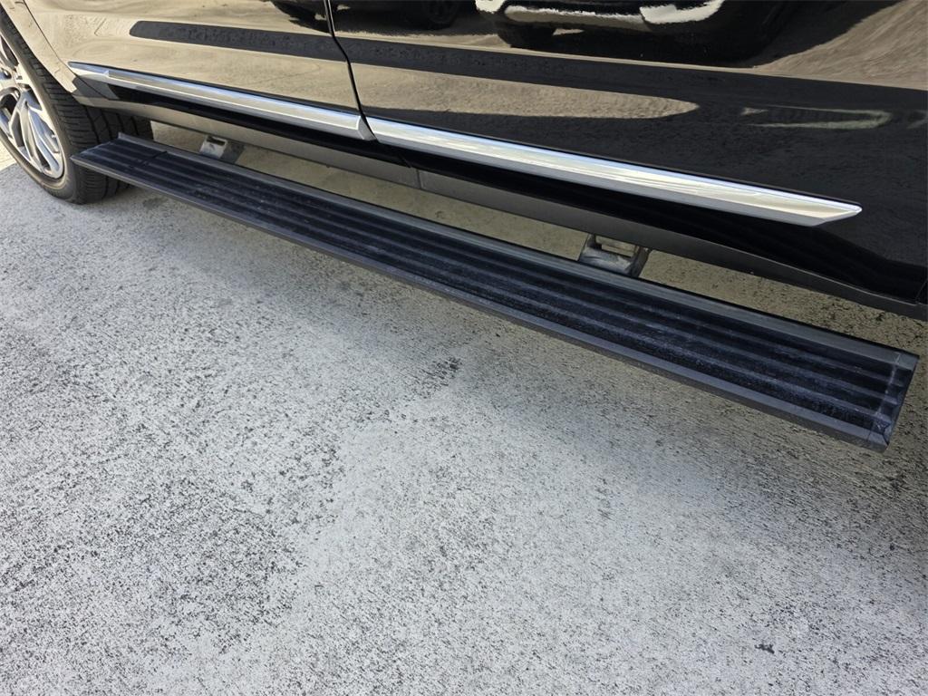 used 2021 GMC Yukon car, priced at $48,995