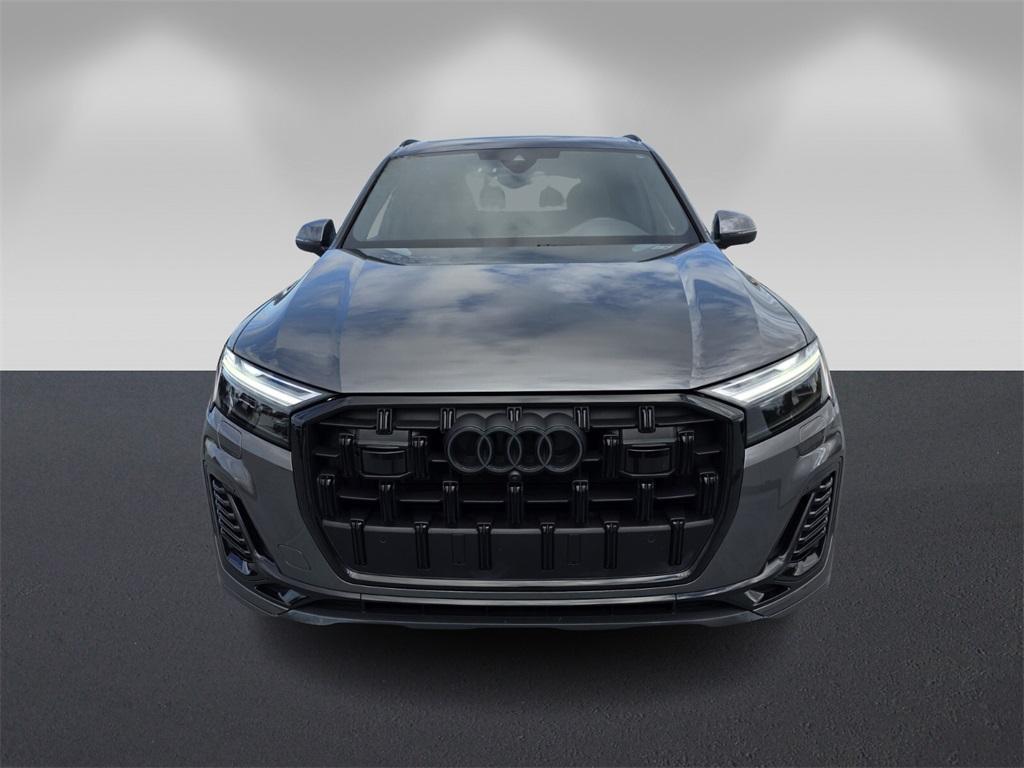 used 2025 Audi Q7 car, priced at $50,995