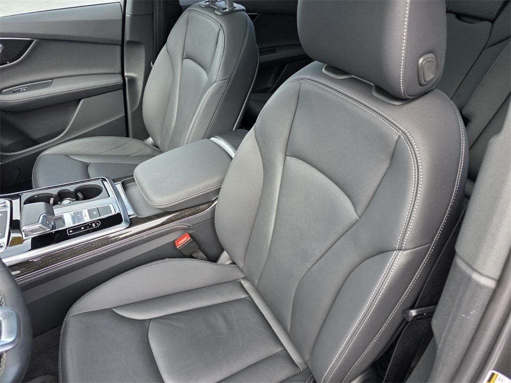 used 2025 Audi Q7 car, priced at $50,995