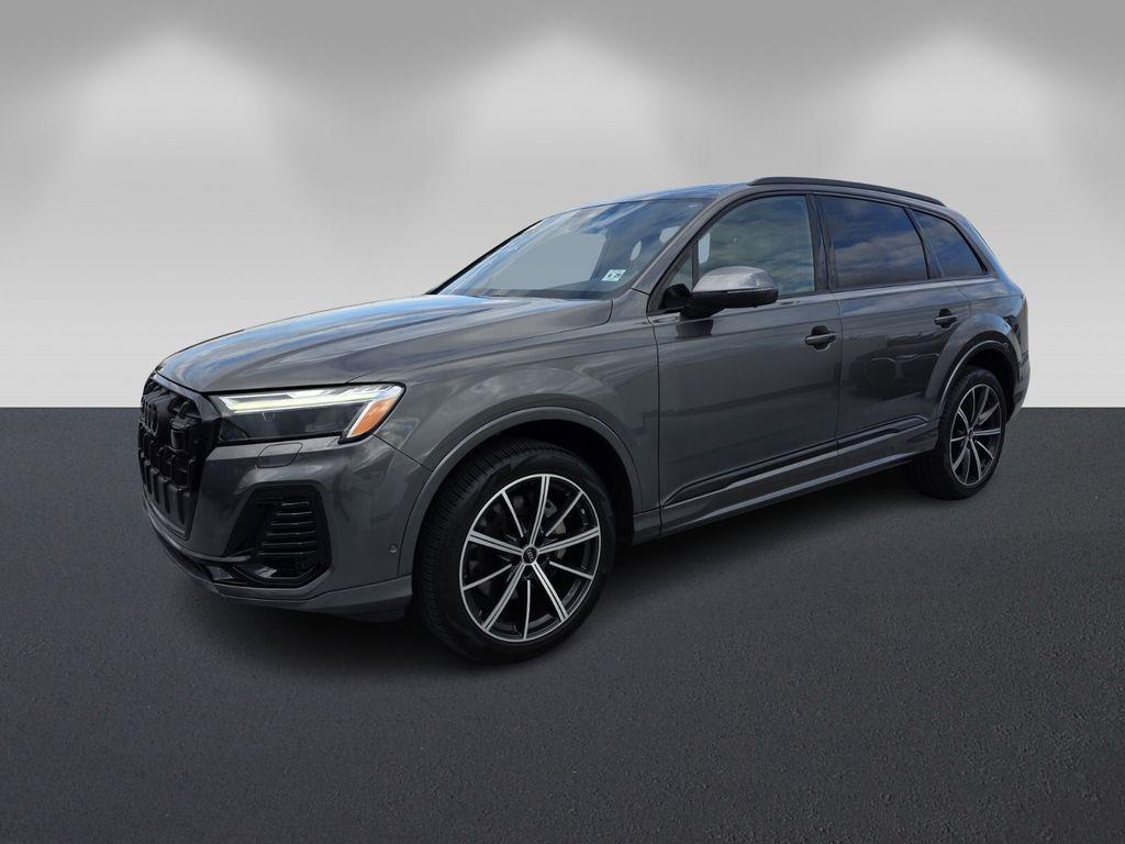 used 2025 Audi Q7 car, priced at $49,400