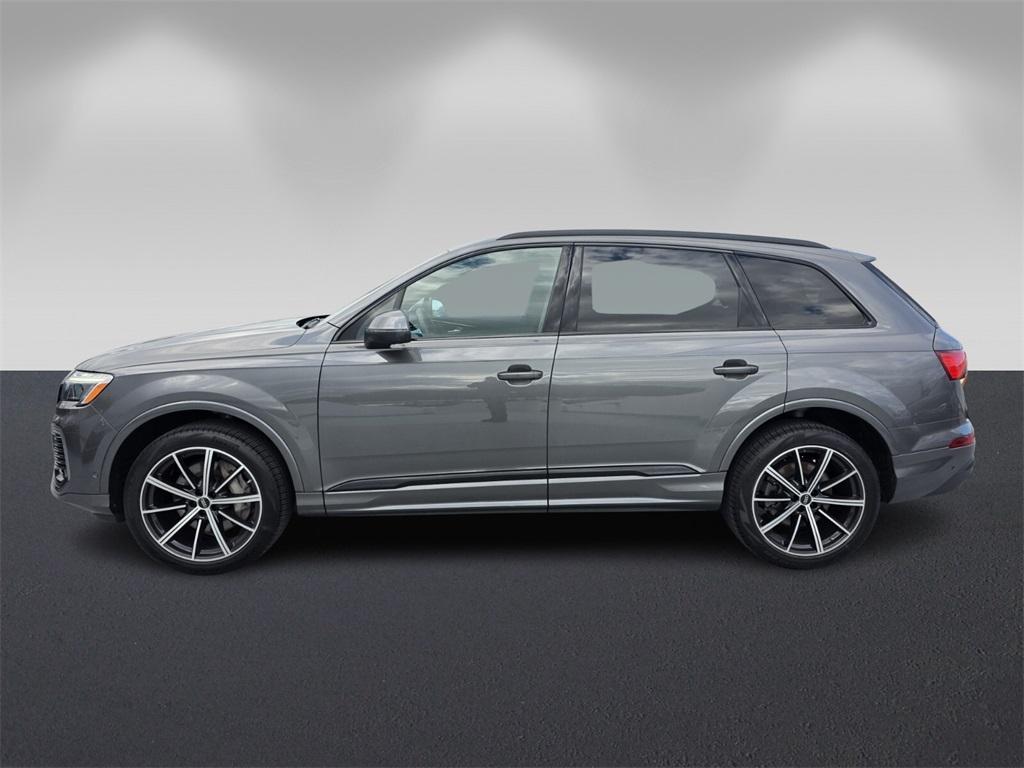 used 2025 Audi Q7 car, priced at $50,995