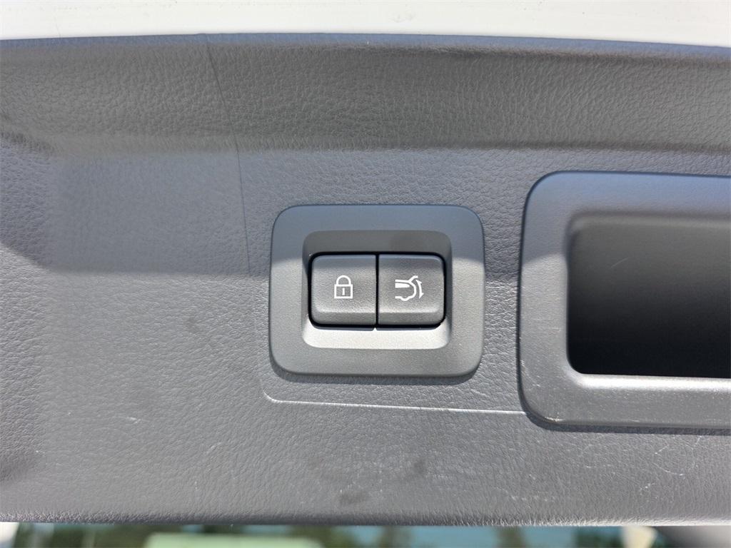 used 2023 Mazda CX-50 car, priced at $28,995