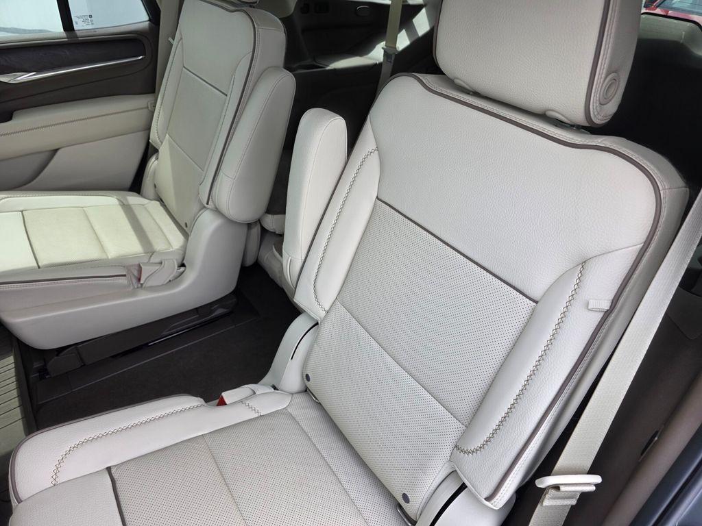 used 2021 GMC Yukon car, priced at $53,103