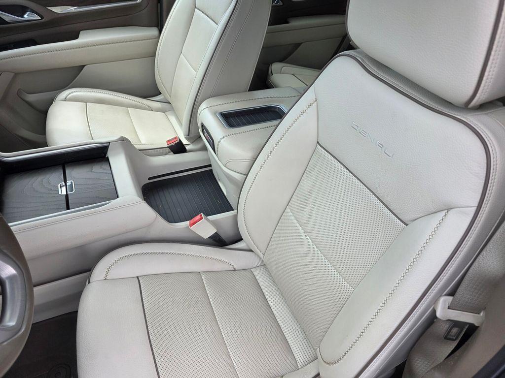 used 2021 GMC Yukon car, priced at $53,103