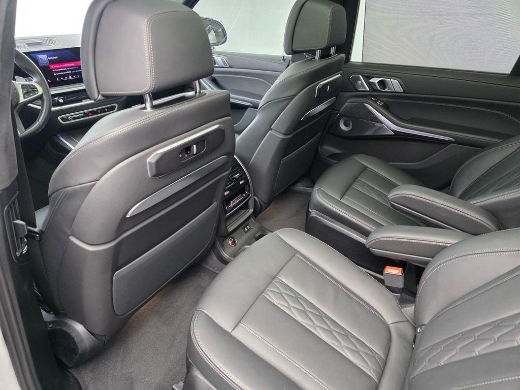 used 2025 BMW X7 car