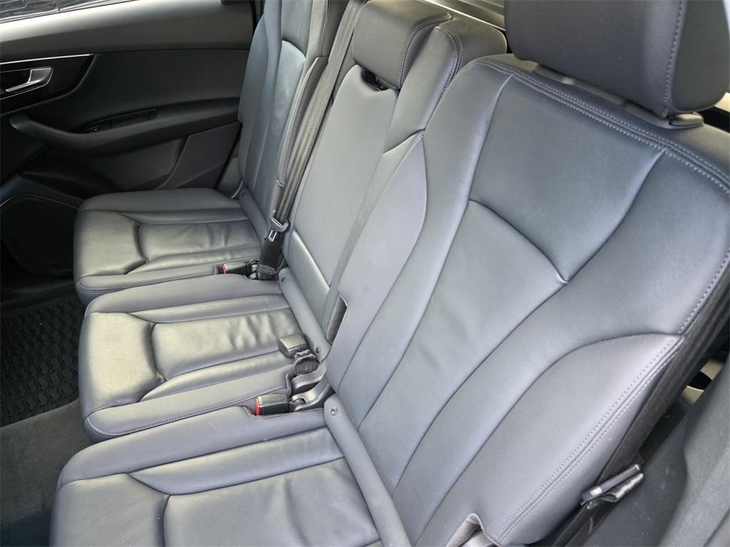 used 2022 Audi Q7 car, priced at $33,999