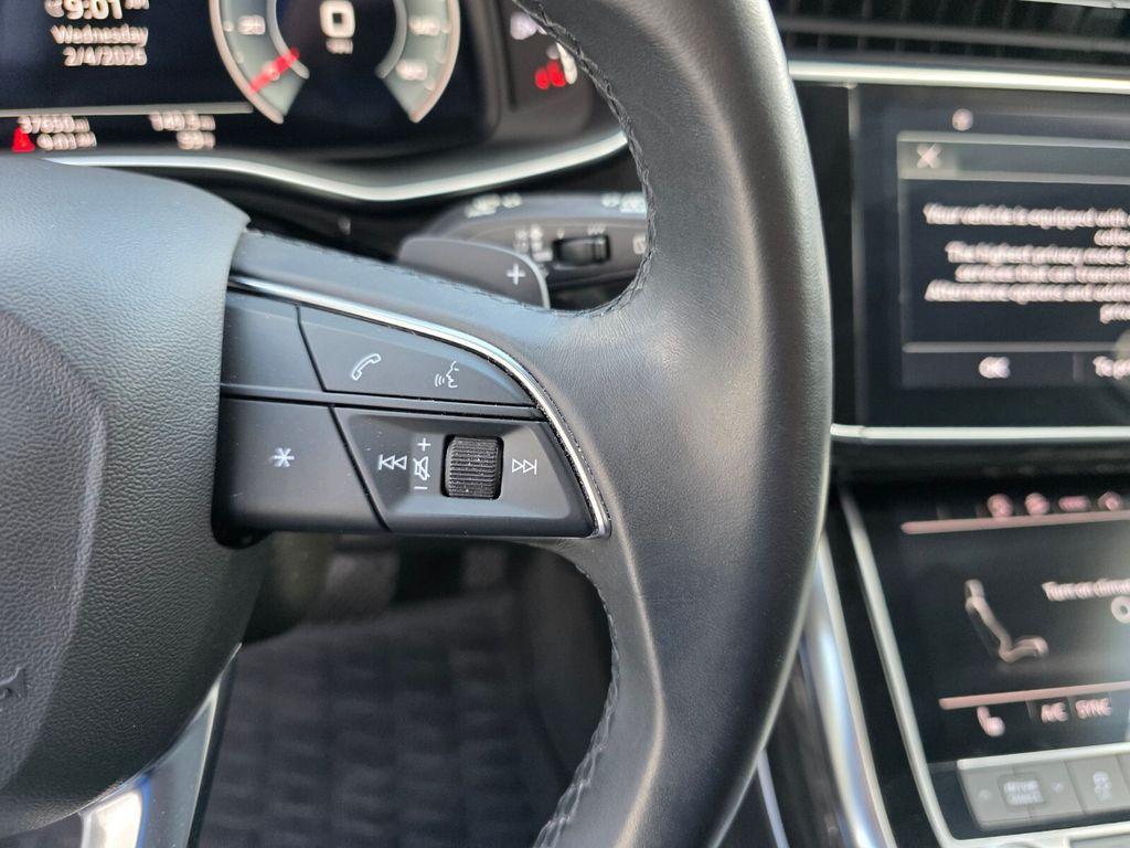 used 2022 Audi Q7 car, priced at $33,200