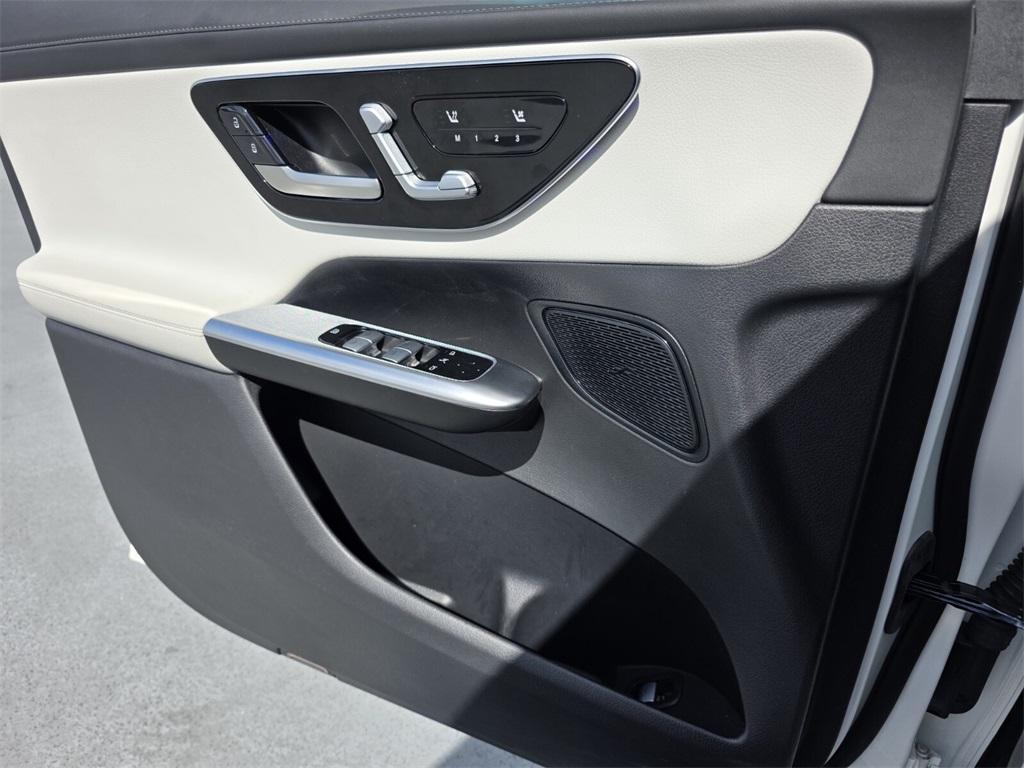 used 2025 Mercedes-Benz GLC 300 car, priced at $45,995