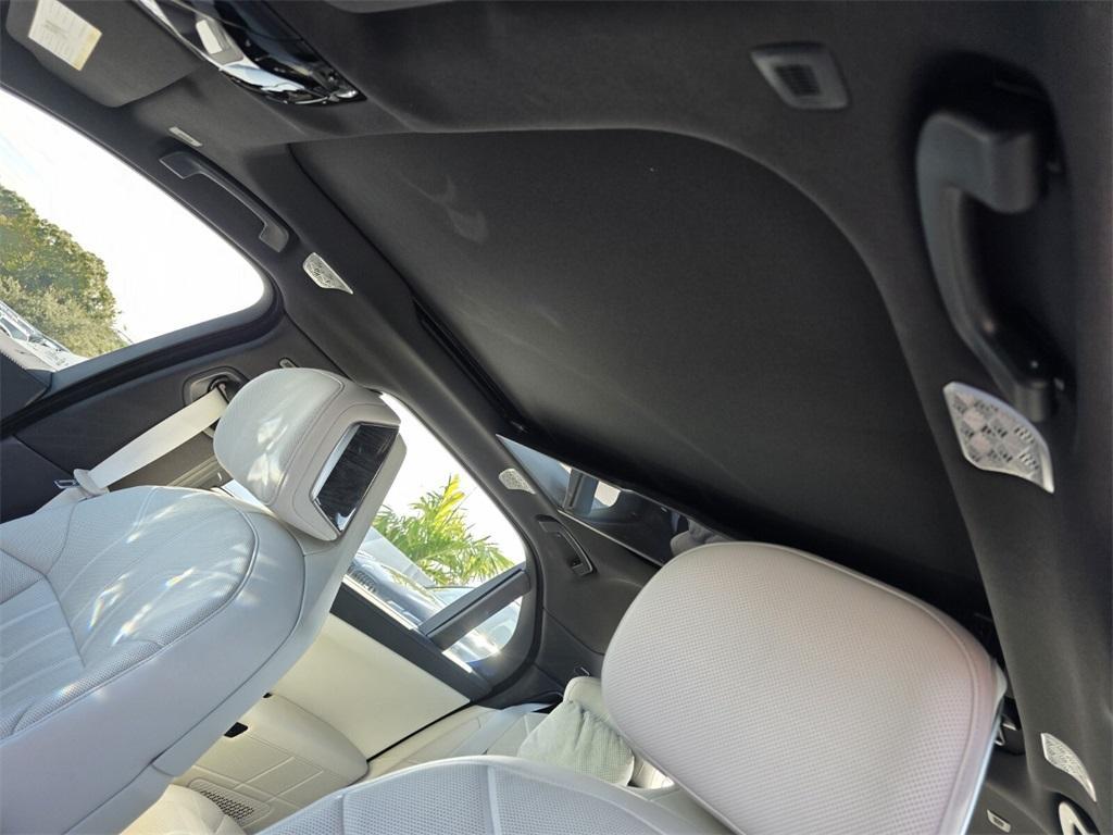 used 2023 BMW 760 car, priced at $77,995