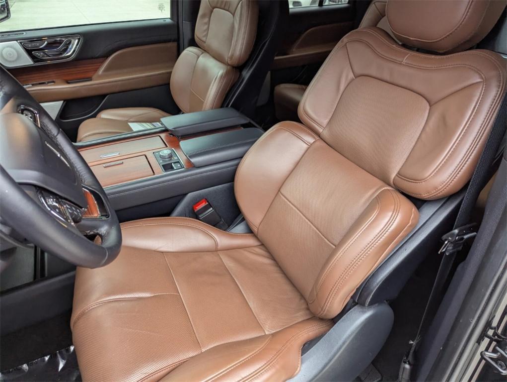 used 2024 Lincoln Navigator car, priced at $72,999