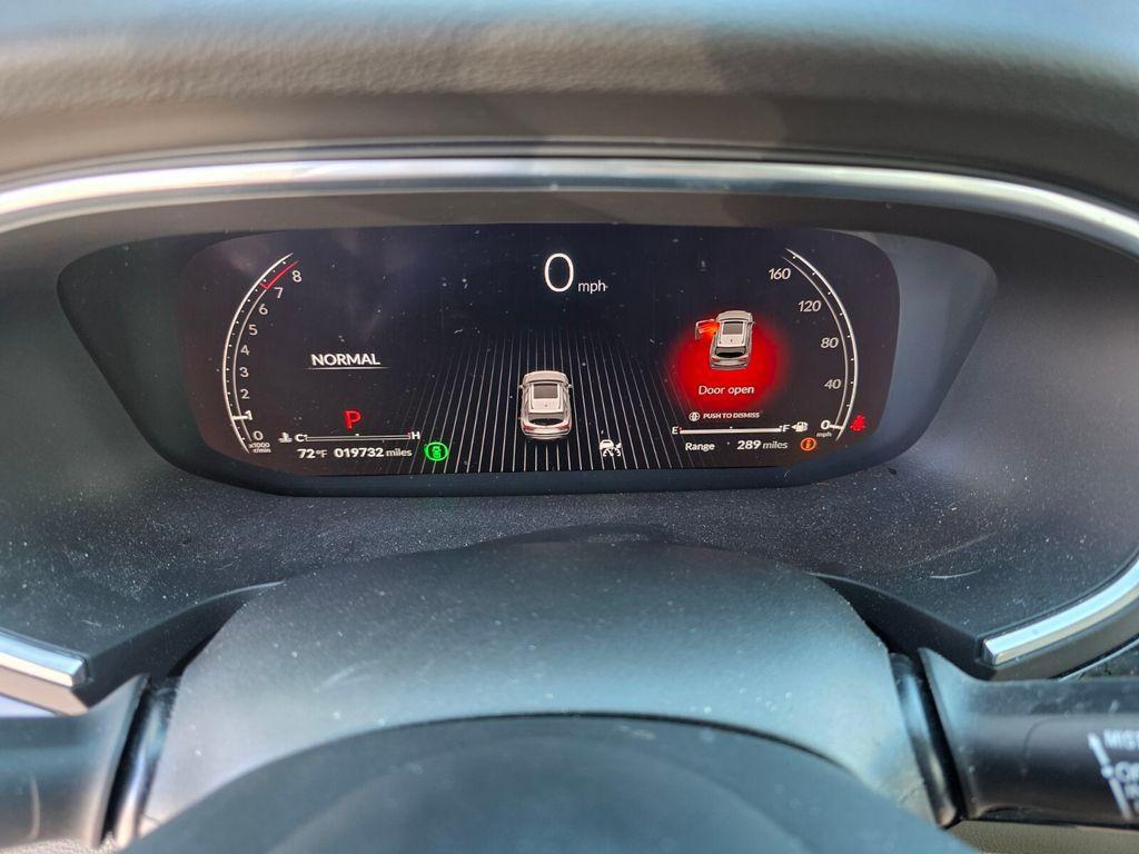 used 2024 Acura MDX car, priced at $38,999