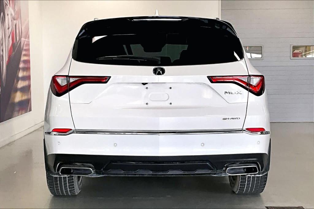 used 2023 Acura MDX car, priced at $41,217