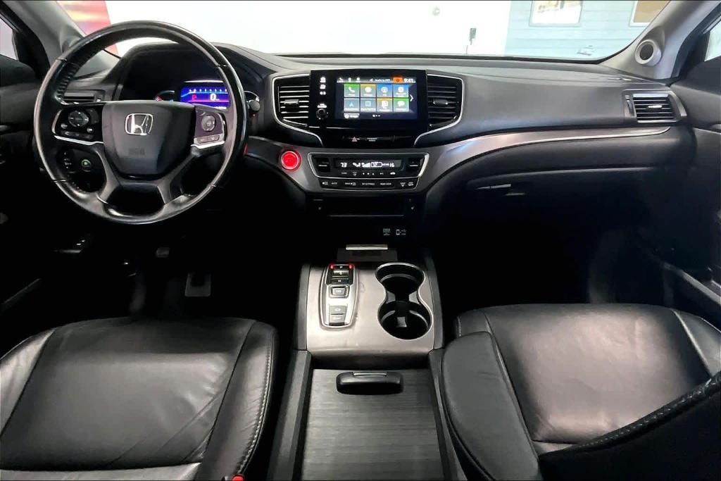 used 2022 Honda Pilot car, priced at $33,987
