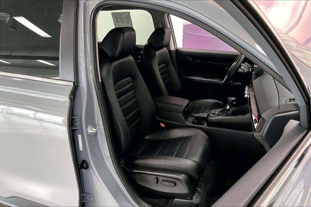 used 2025 Honda CR-V car, priced at $35,997