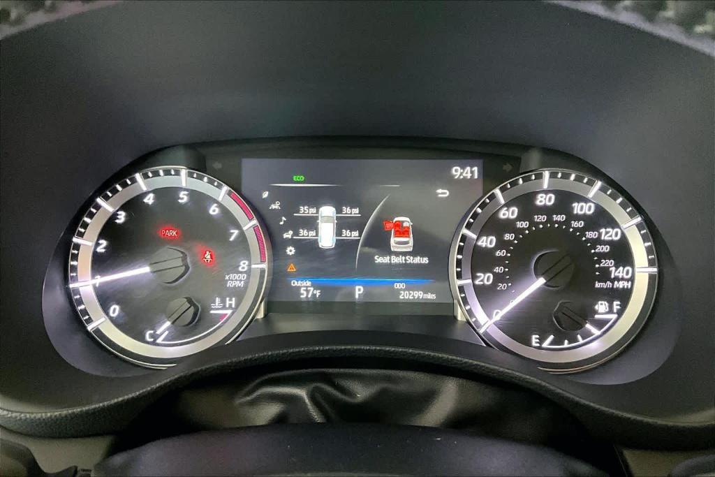 used 2023 Toyota Highlander car, priced at $42,157