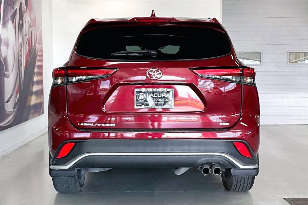 used 2023 Toyota Highlander car, priced at $42,157