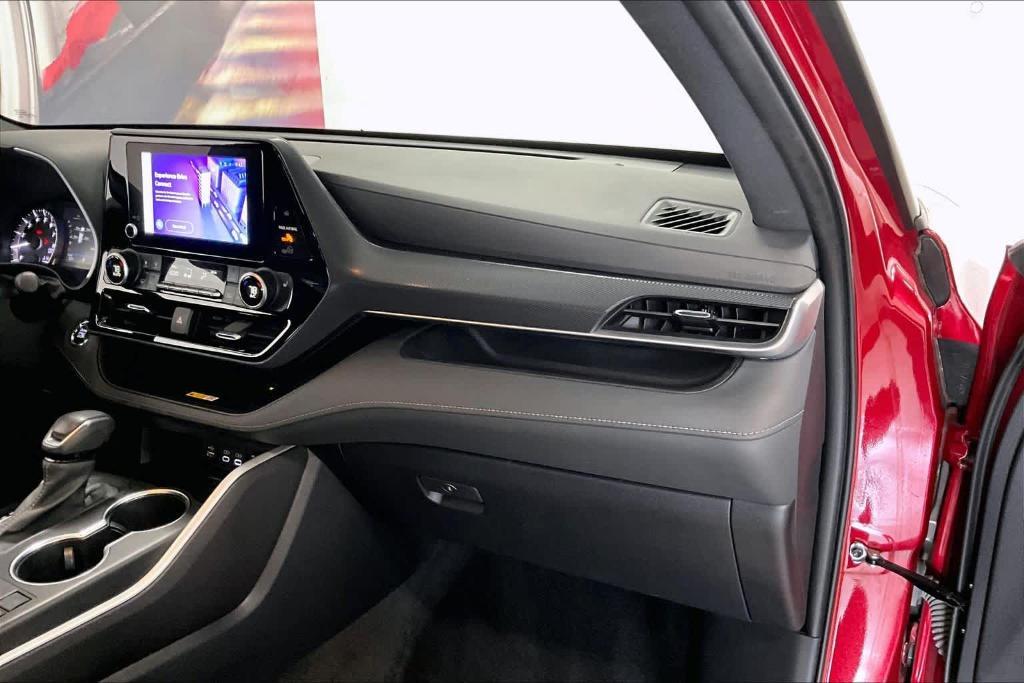 used 2023 Toyota Highlander car, priced at $42,157