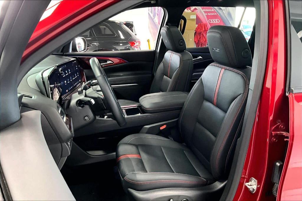used 2024 Chevrolet Traverse car, priced at $49,947
