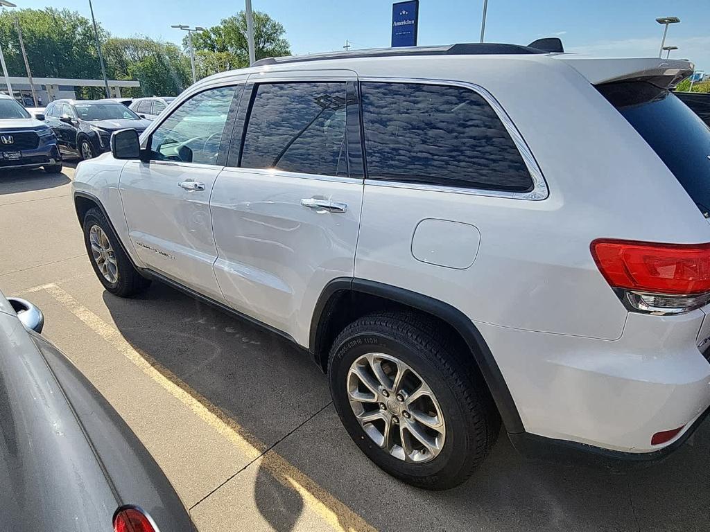 used 2015 Jeep Grand Cherokee car, priced at $12,817