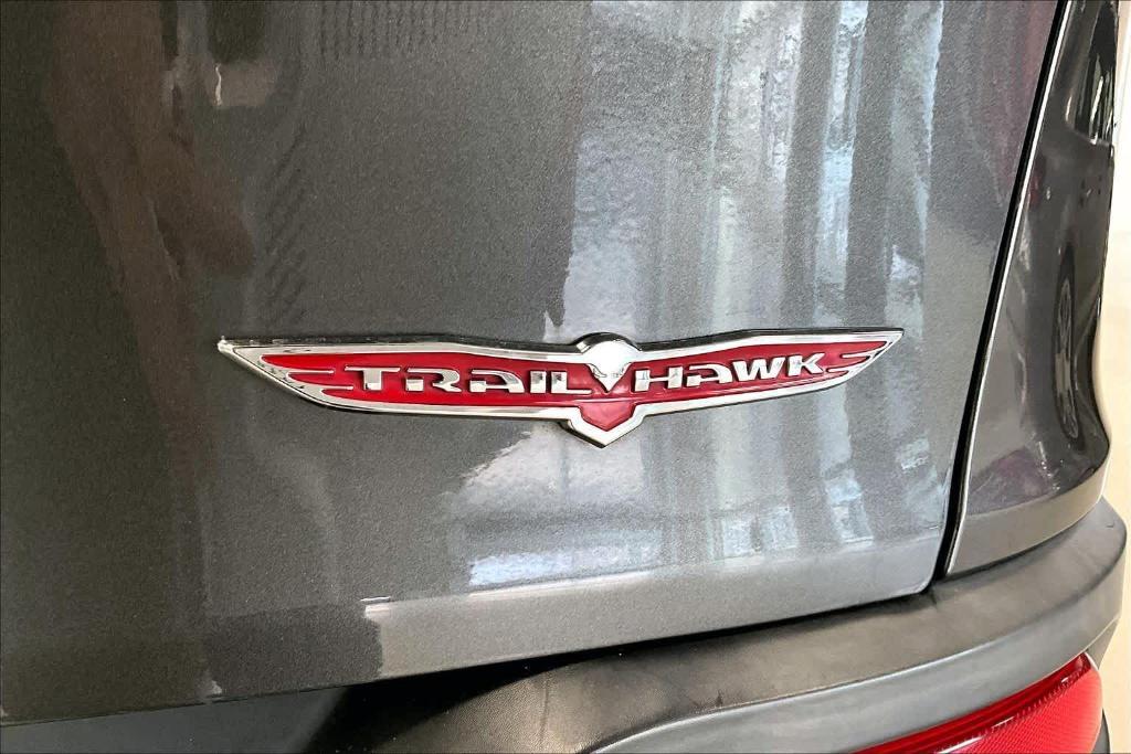 used 2014 Jeep Cherokee car, priced at $11,497