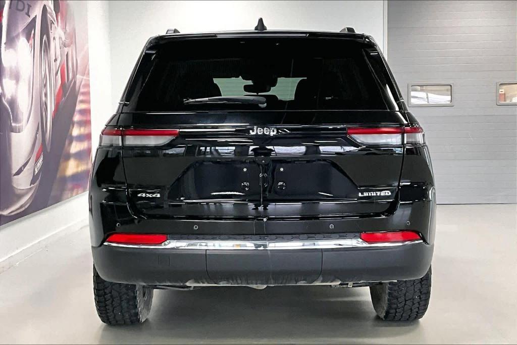 used 2022 Jeep Grand Cherokee car, priced at $24,657