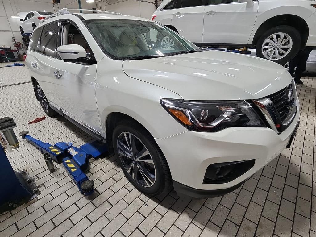 used 2017 Nissan Pathfinder car, priced at $13,267
