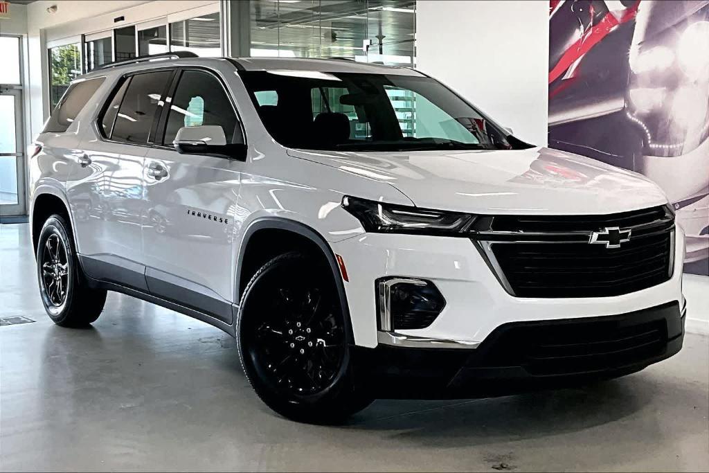 used 2023 Chevrolet Traverse car, priced at $32,382