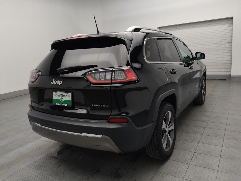 used 2019 Jeep Cherokee car, priced at $17,495