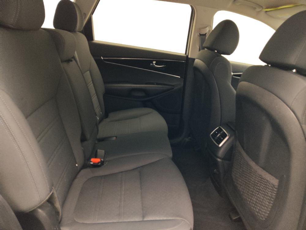 used 2020 Kia Sorento car, priced at $16,195