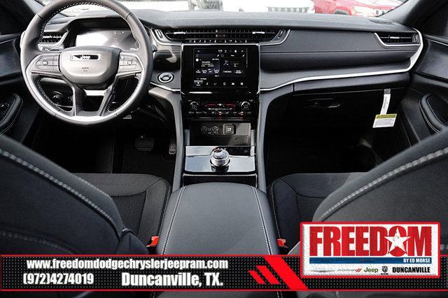 new 2025 Jeep Grand Cherokee car, priced at $34,640