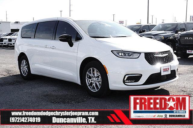 new 2026 Chrysler Pacifica car, priced at $39,207