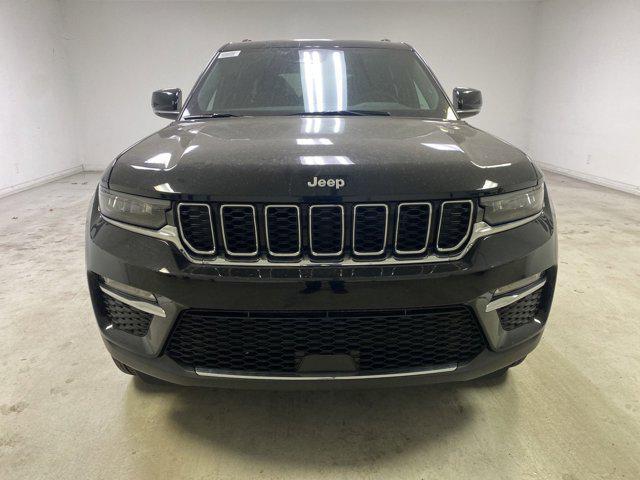 new 2025 Jeep Grand Cherokee car, priced at $37,546