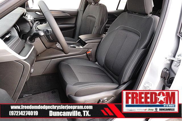 new 2025 Jeep Grand Cherokee car, priced at $32,883