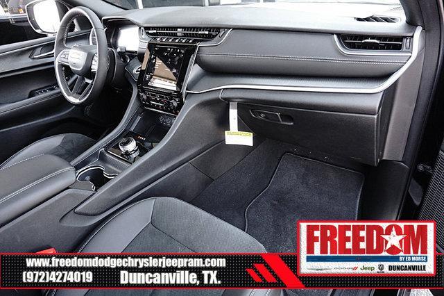 new 2025 Jeep Grand Cherokee car, priced at $38,268