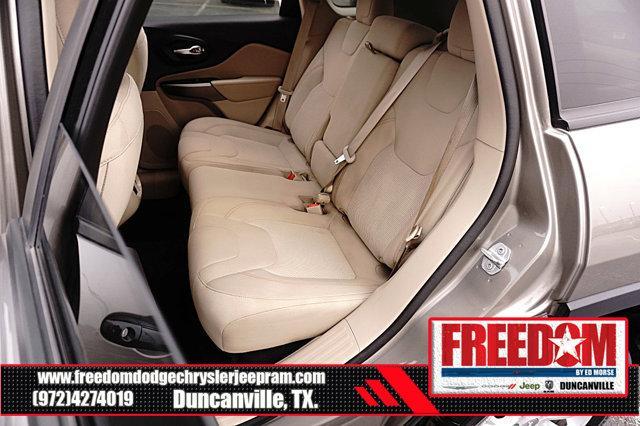 used 2020 Jeep Cherokee car, priced at $15,988