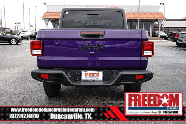 new 2026 Jeep Gladiator car, priced at $38,298