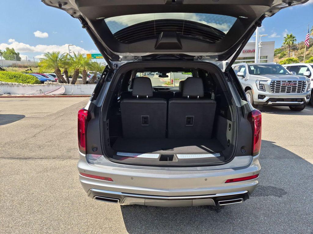 used 2025 Cadillac XT6 car, priced at $48,498