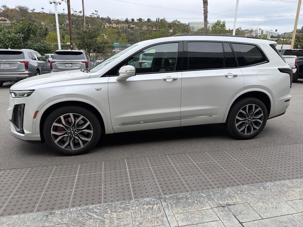 used 2023 Cadillac XT6 car, priced at $39,998