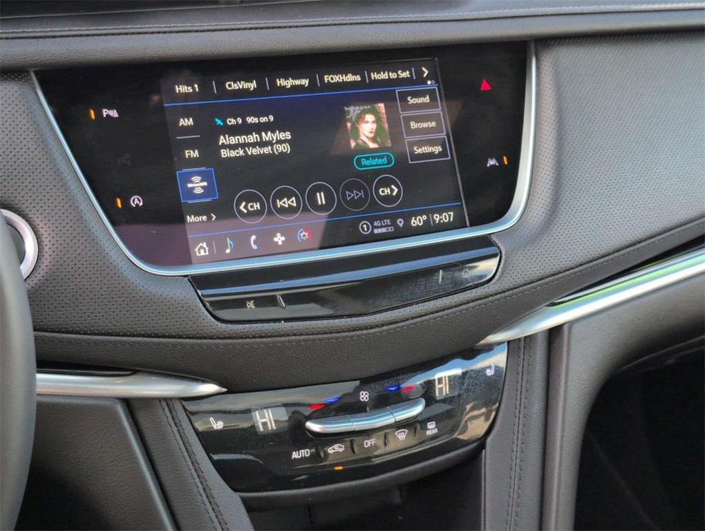 used 2025 Cadillac XT6 car, priced at $44,999