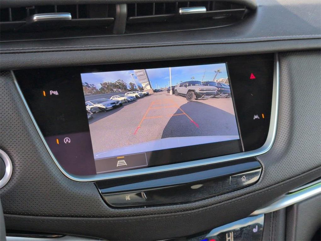 used 2025 Cadillac XT6 car, priced at $44,999