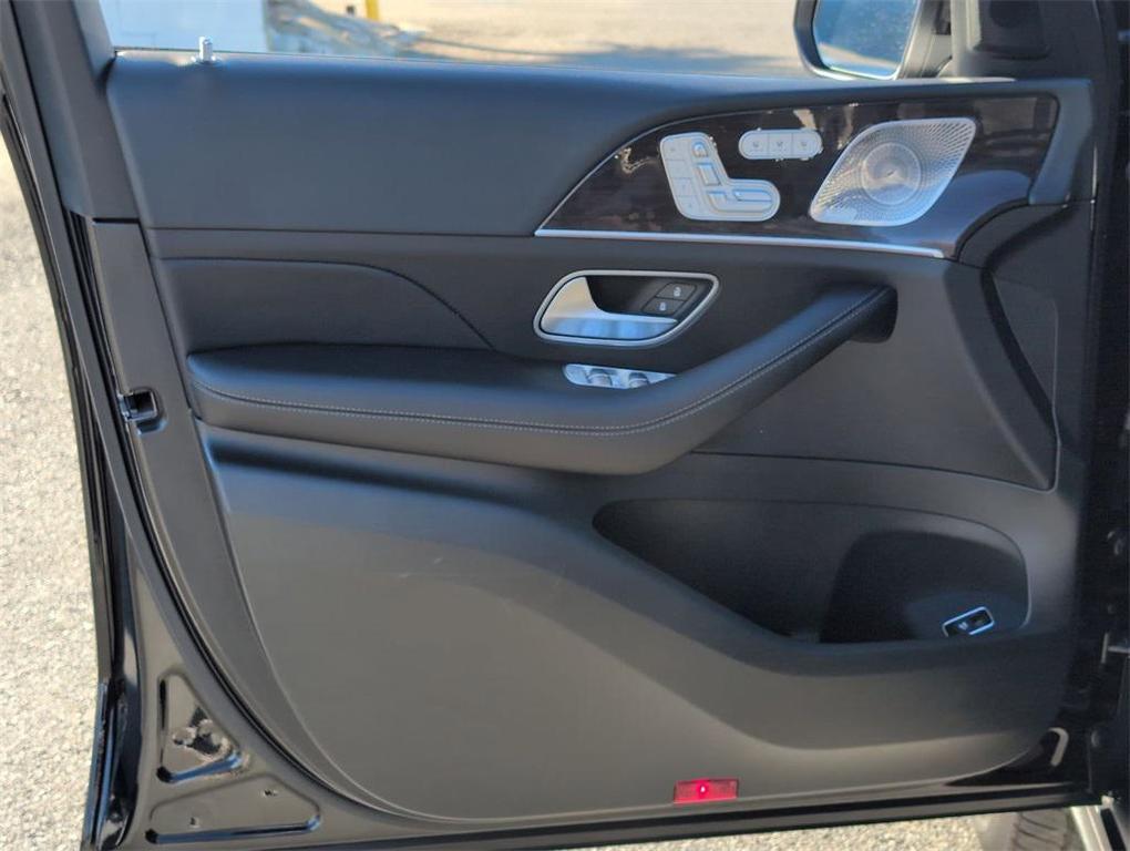 used 2025 Mercedes-Benz GLS 450 car, priced at $74,998