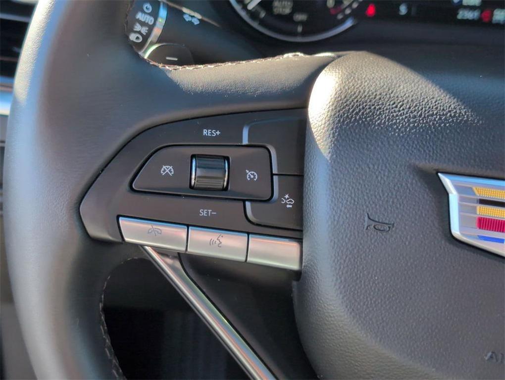 used 2025 Cadillac XT6 car