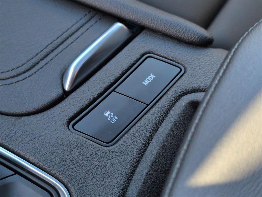 used 2025 Cadillac XT6 car