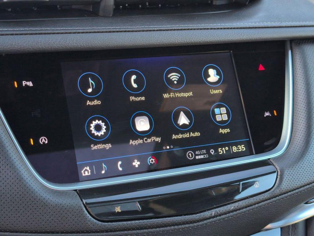 used 2025 Cadillac XT6 car, priced at $46,998