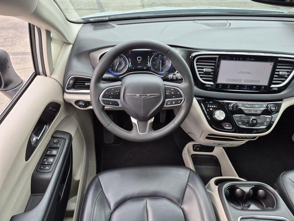 used 2023 Chrysler Pacifica car, priced at $22,998
