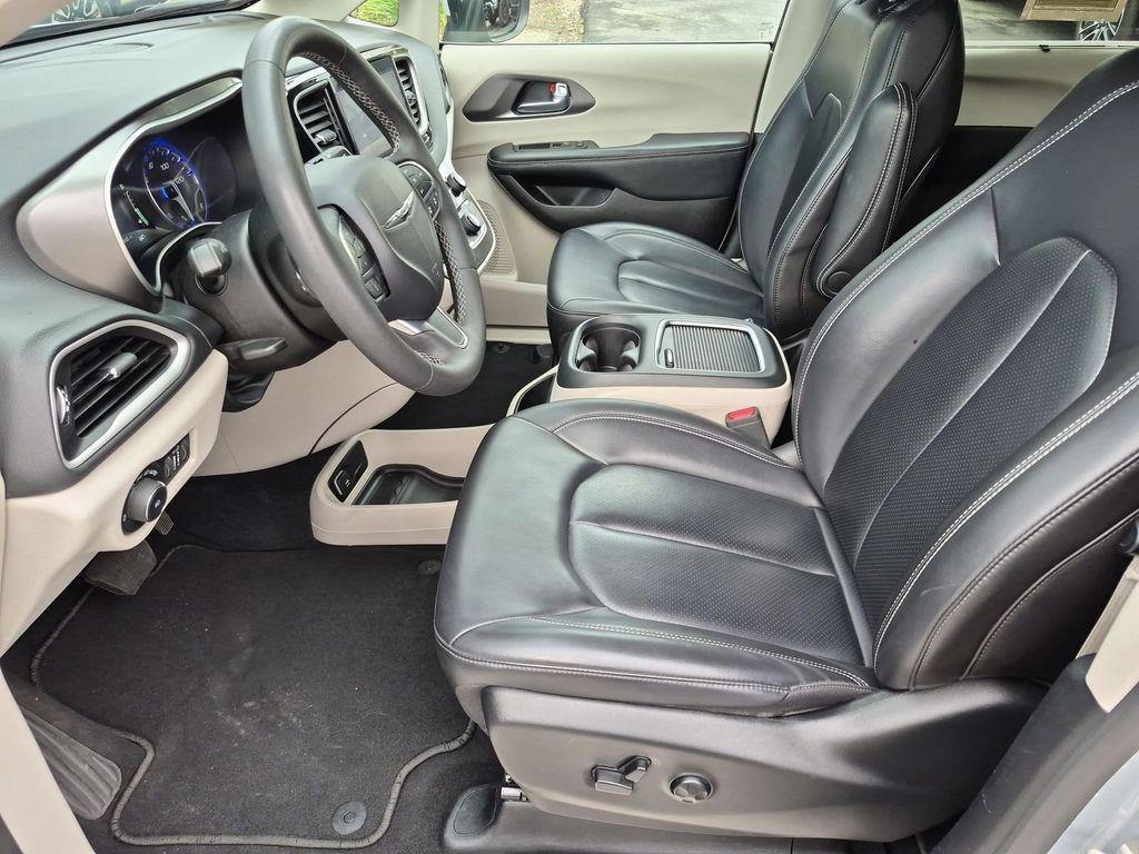used 2023 Chrysler Pacifica car, priced at $22,998