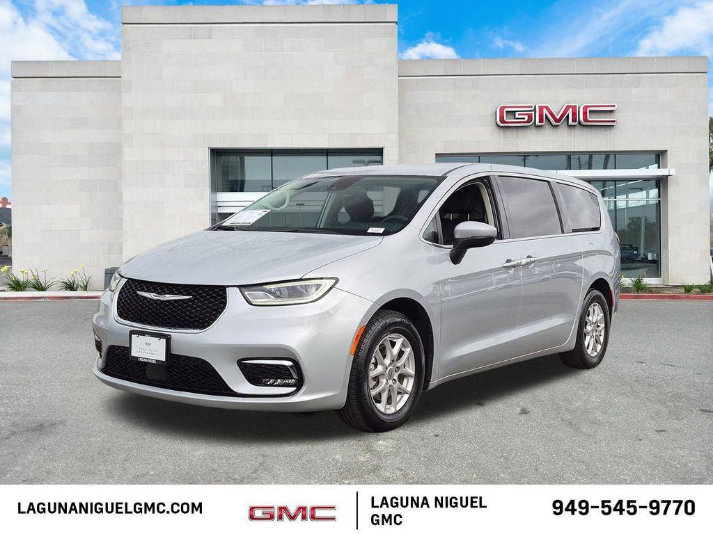 used 2023 Chrysler Pacifica car, priced at $22,998